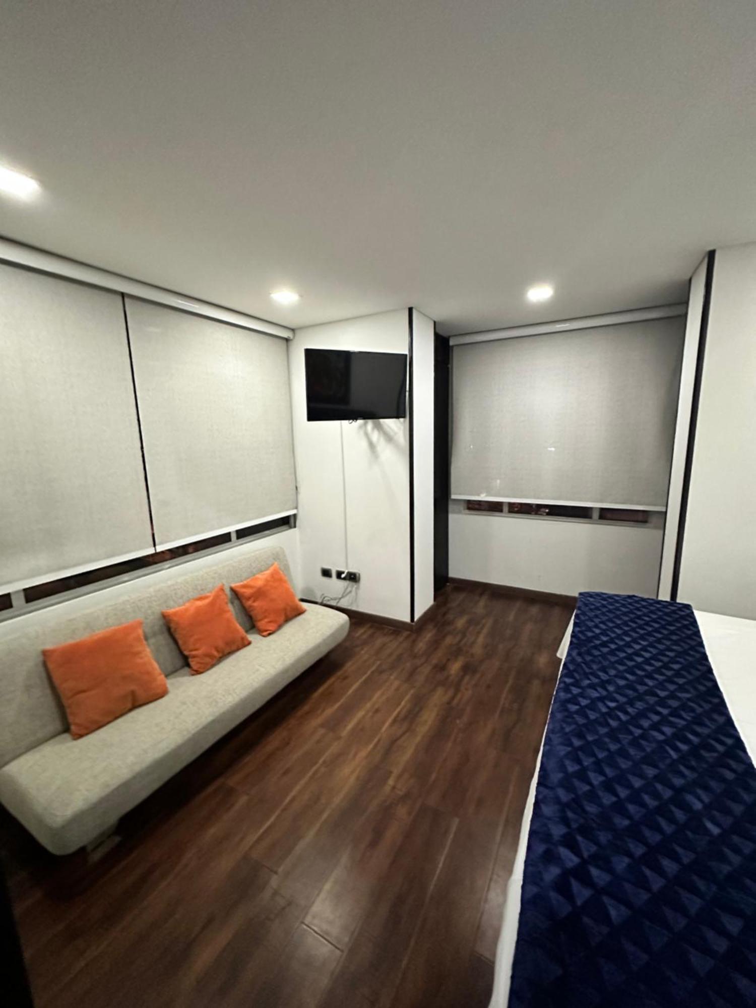 Apartment Duplex Embajada Americana Corferias Agora G12 *